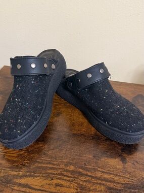 Rocket Dog Adore Wool Clogs - Size 7